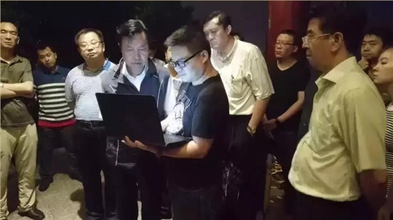 海南省委常委、三亞市委書記張琦帶隊，冒雨檢查城市夜景亮化工作